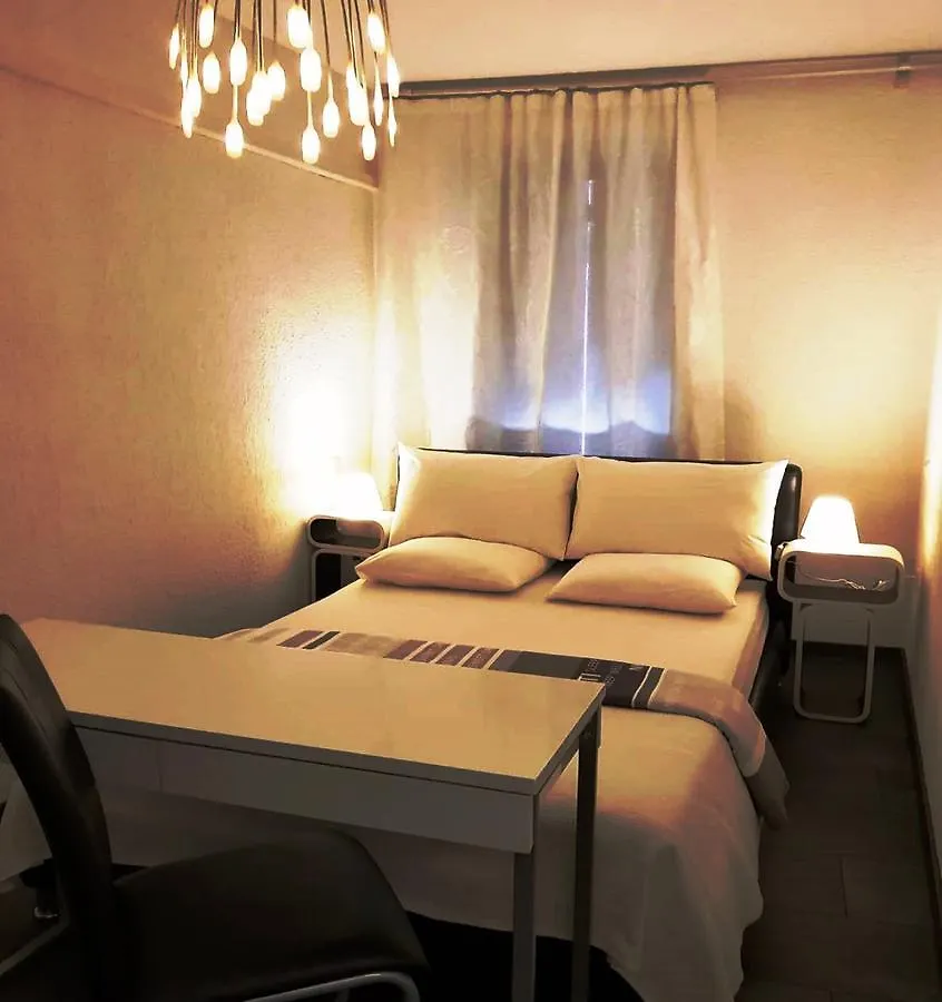 Excelsior Apartments ロヴィニ