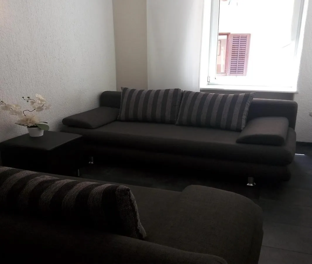 Excelsior Apartments ロヴィニ